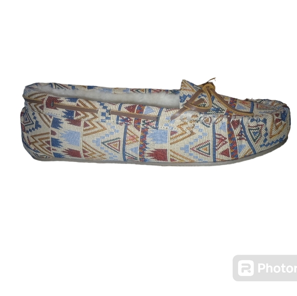Minnetonka Women's Cally Moccasin Sz 10 NWT/NIB COLOR - Cream Mosaic - Picture 2 of 9